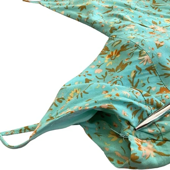 Hello Molly California Dreaming Midi Dress Green Dainty Ditzy Floral Sli… - Picture 11 of 16